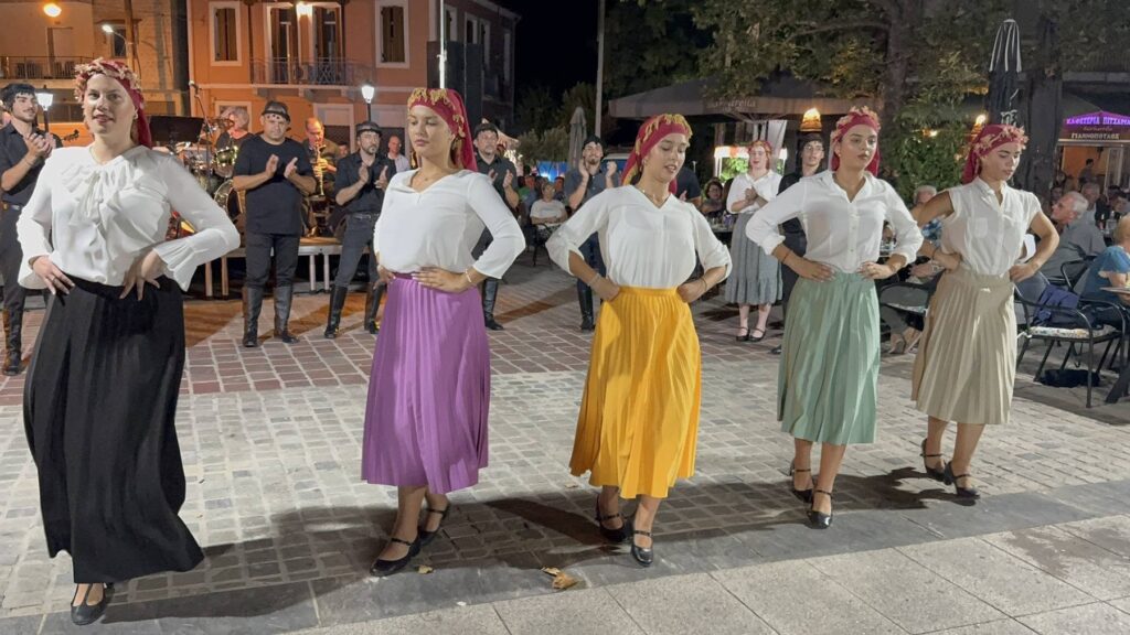 Το Χορευτικό του Πολιτιστικού Συλλόγου Αλισσαίων στην Κλειτορία ΦΩΤΟ