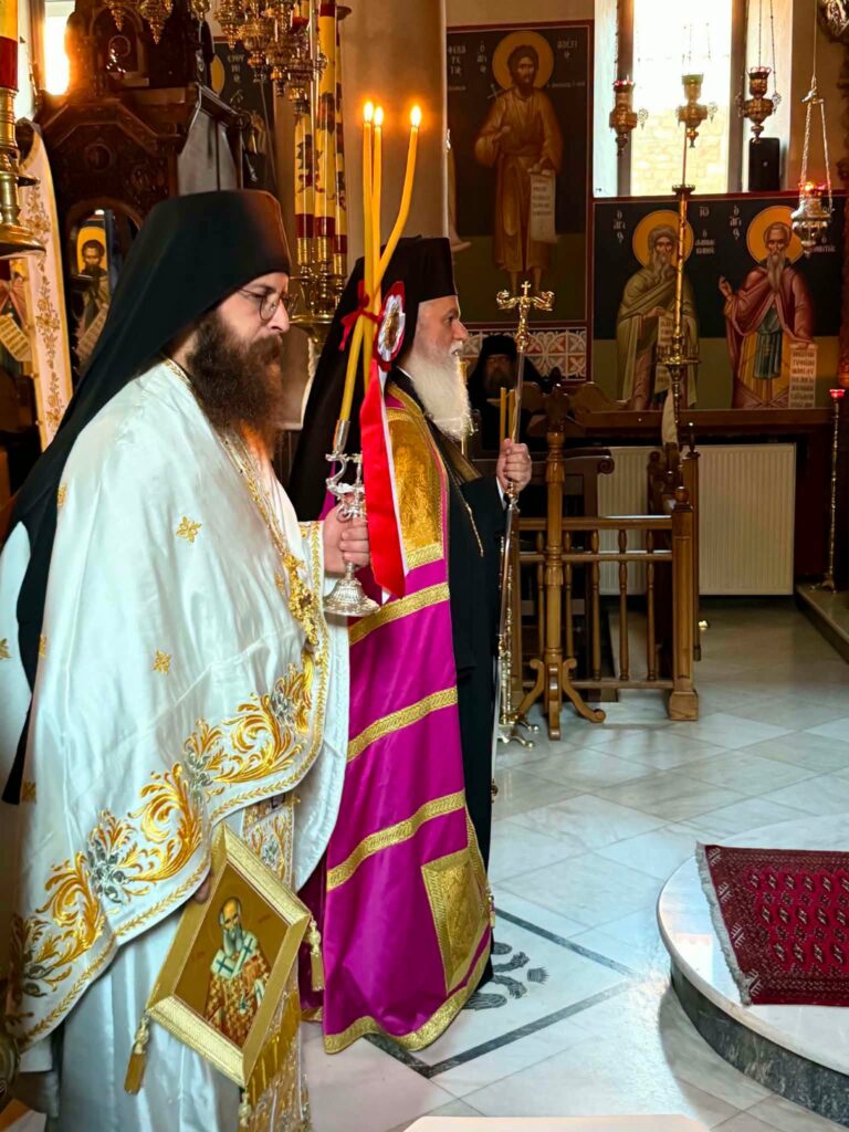 Ο Μητροπολίτης Ιερώνυμος στην Αγία Λαύρα Καλαβρύτων ΦΩΤΟ
