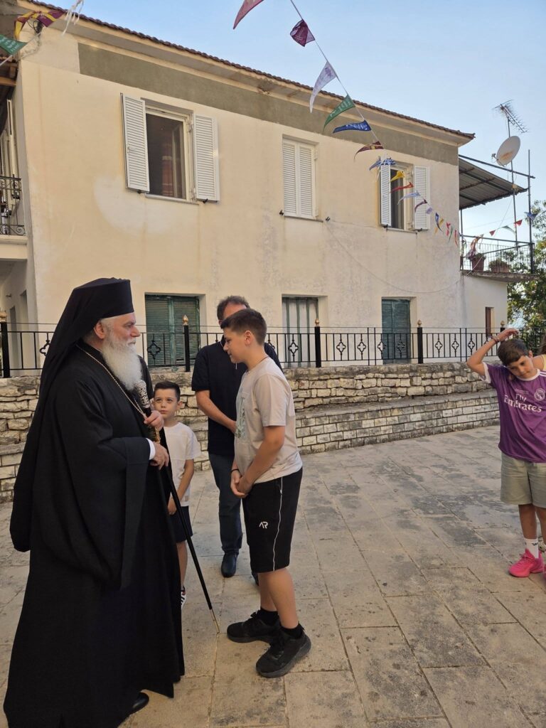 Ο Μητροπολίτης Ιερώνυμος στα Φίλια Κλειτορίας ΦΩΤΟ
