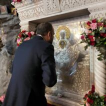 Πάτρα: Ο Νεκτάριος Φαρμάκης για τον Δεκαπενταύγουστο - «Το πολυτιμότερο κεφάλαιο του τόπου είναι οι άνθρωποί του» 3 Ο Νεκτάριος Φαρμάκης για τον Δεκαπενταύγουστο