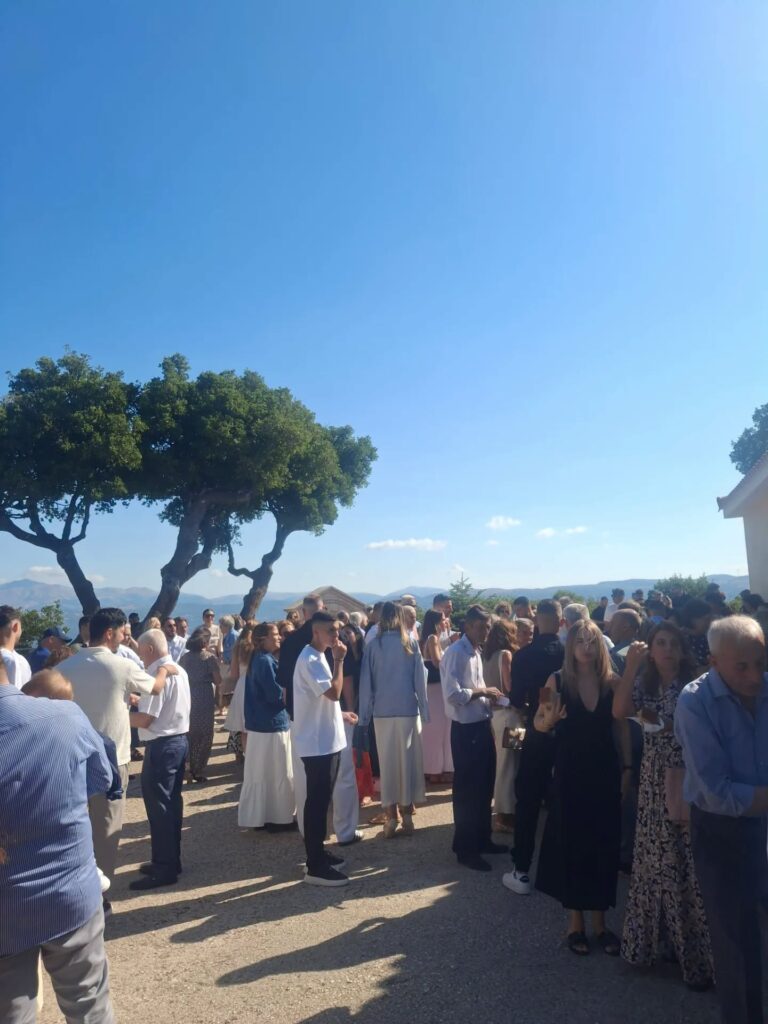 Με ταβούλια ο Δεκαπενταύγουστος στο Καλούσι Ερυμάνθου ΒΙΝΤΕΟ-ΦΩΤΟ