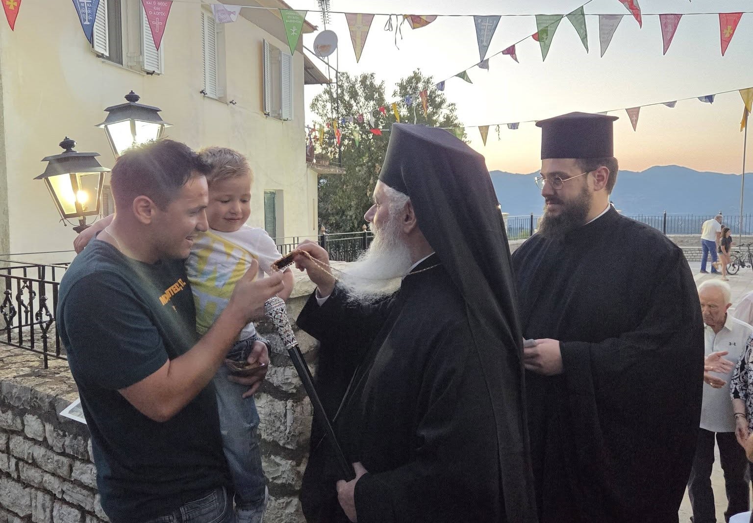 Ο Μητροπολίτης Ιερώνυμος στα Φίλια Κλειτορίας ΦΩΤΟ