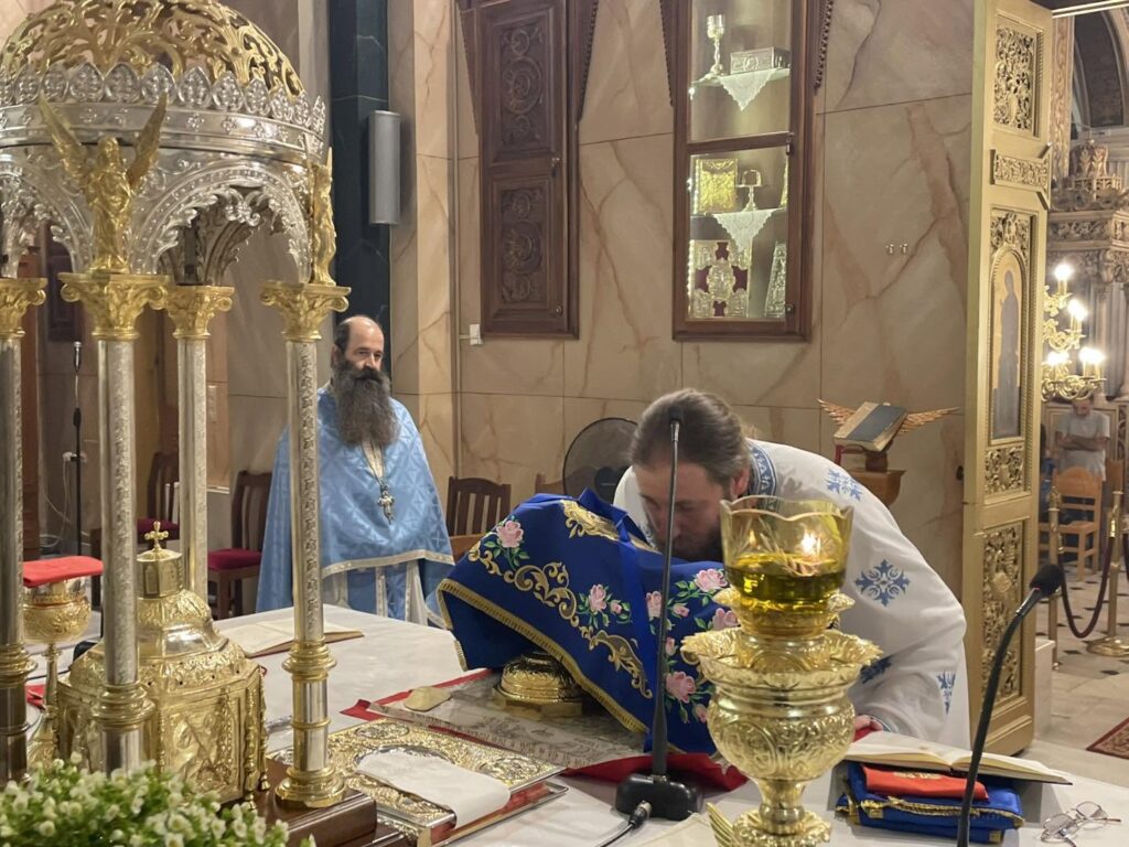 Προεόρτια Ιερά Αγρυπνία στο ναό του Αγίου Δημητρίου Πατρών ΦΩΤΟ