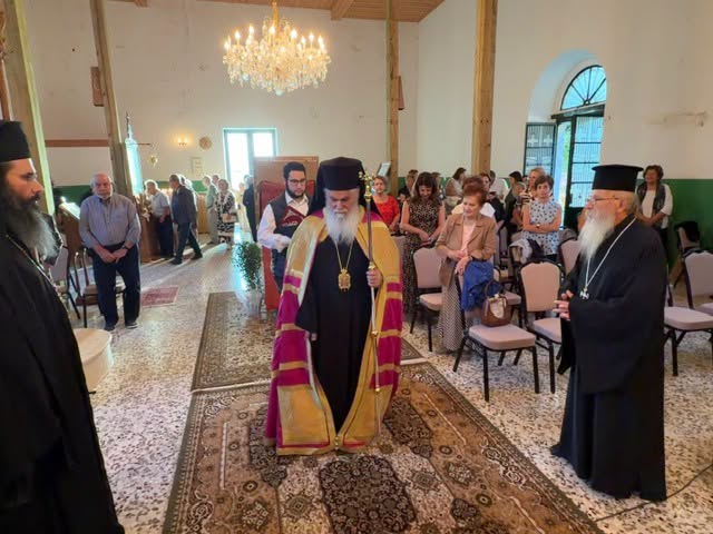 Ο Μητροπολίτη Ιερώνυμος στο Βραχνί Καλαβρύτων ΦΩΤΟ