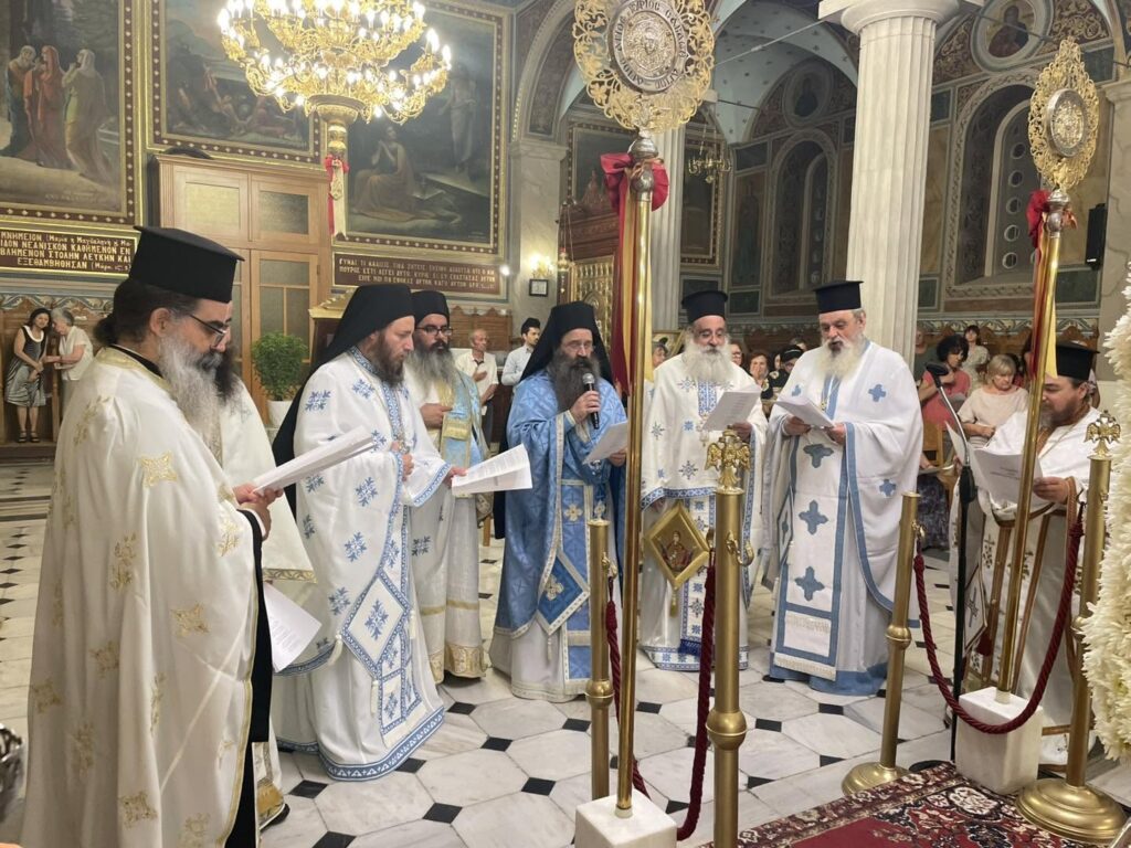 Προεόρτια Ιερά Αγρυπνία στο ναό του Αγίου Δημητρίου Πατρών ΦΩΤΟ