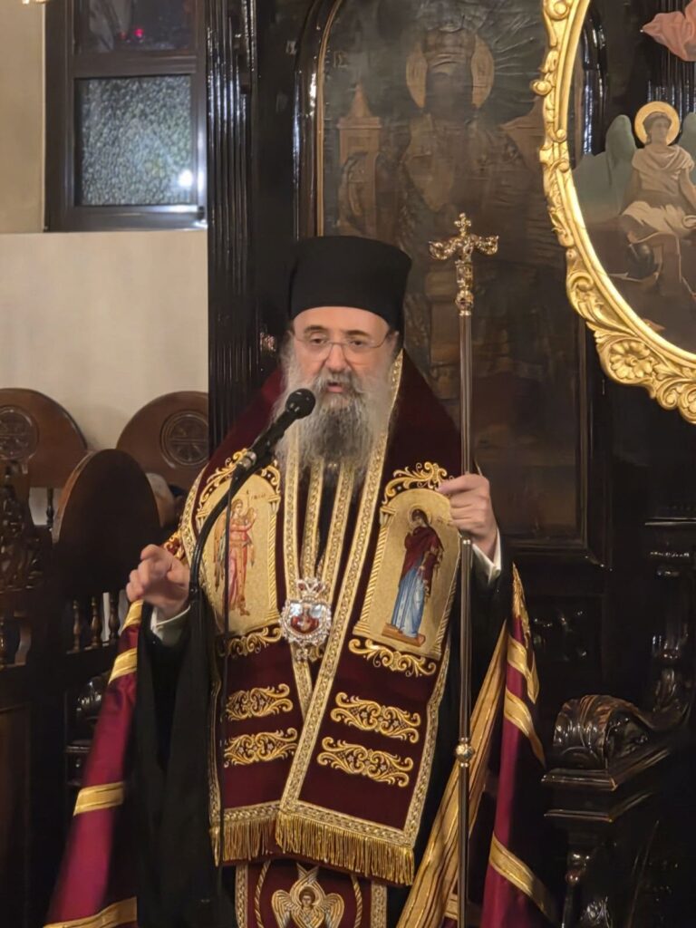 Πάτρα: Ουρές πιστών στη Παναγία Γηροκομίτισσα - Κατάνυξη στο ιστορικό Μοναστήρι ΦΩΤΟ