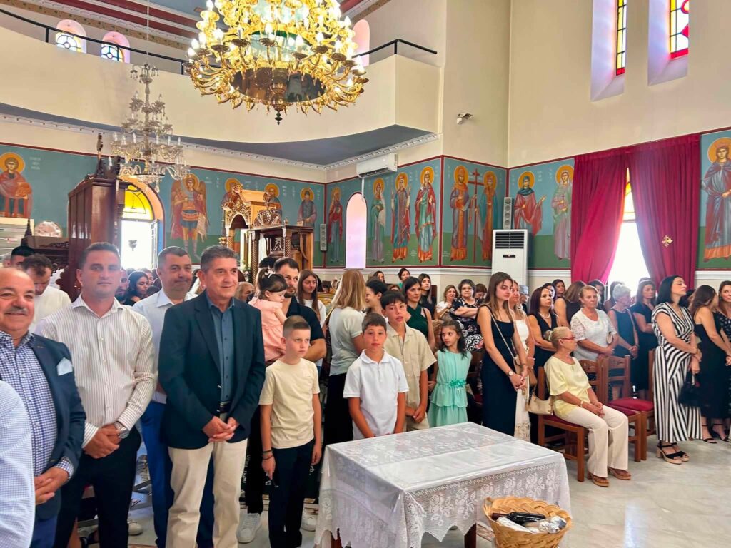 Λαμπρός εορτασμός της Παναγίας στον Κρίνο ΦΩΤΟ