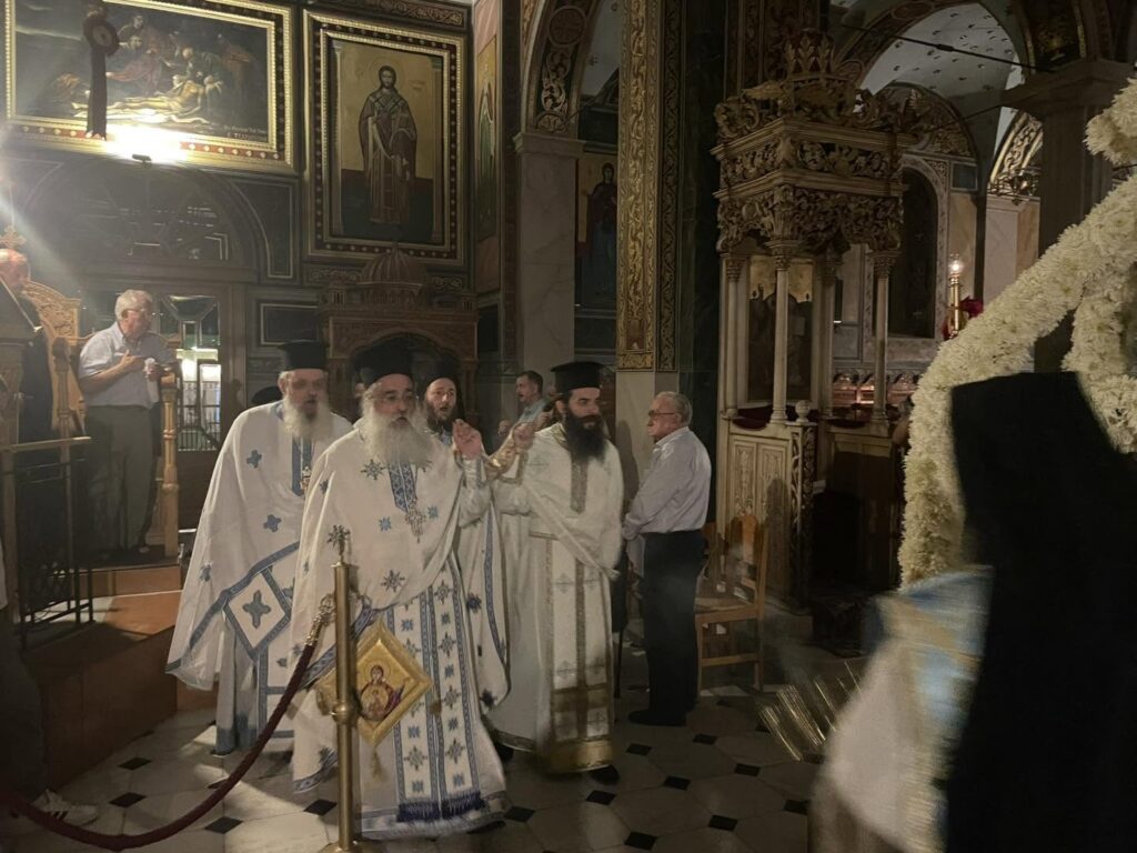 Προεόρτια Ιερά Αγρυπνία στο ναό του Αγίου Δημητρίου Πατρών ΦΩΤΟ