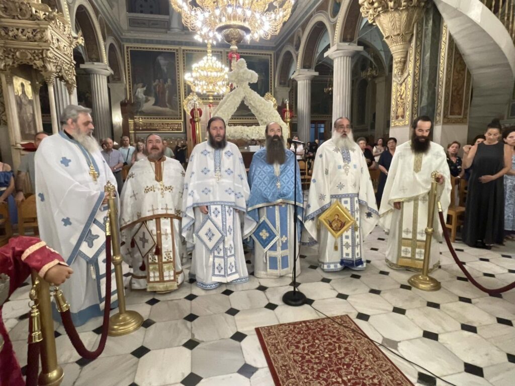 Προεόρτια Ιερά Αγρυπνία στο ναό του Αγίου Δημητρίου Πατρών ΦΩΤΟ