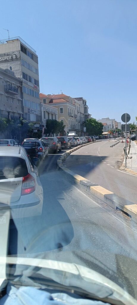 Πάτρα: Κυκλοφοριακό έμφραγμα στην παραλιακή λόγω Ποδηλατόδρομου ΦΩΤΟ 5 Πάτρα: Κυκλοφοριακό έμφραγμα στην παραλιακή λόγω Ποδηλατόδρομου ΦΩΤΟ