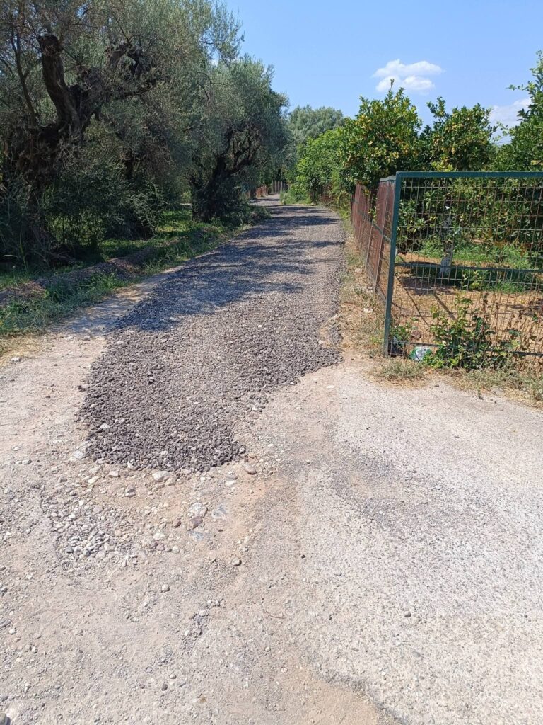 Τέμενη: Αποκατάσταση δρόμων με αξιοποίηση τριμμένης πίσσας ΦΩΤΟ
