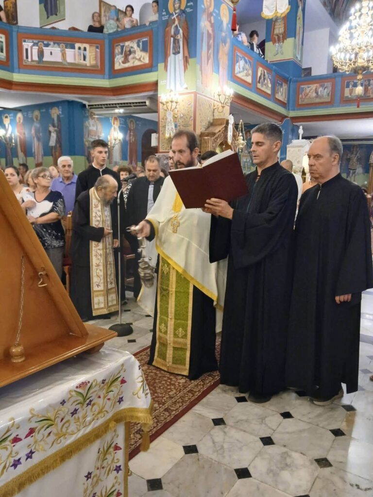 Τα εγκώμια της Θεοτόκου στην Φανερωμένη Αιγίου ΦΩΤΟ