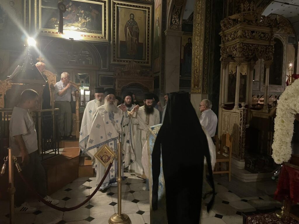 Προεόρτια Ιερά Αγρυπνία στο ναό του Αγίου Δημητρίου Πατρών ΦΩΤΟ