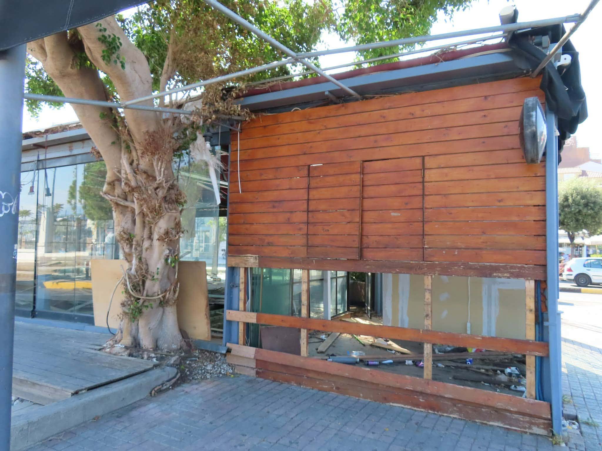 Πάτρα: Λεηλατήθηκε ο χώρος του πρώην café Σταθμός που παραμένει σε εγκατάλειψη ΦΩΤΟ 5 Πάτρα: Λεηλατήθηκε ο χώρος του πρώην café Σταθμός που παραμένει σε εγκατάλειψη ΦΩΤΟ