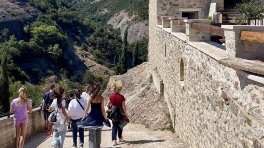 Ο Σύλλογος Απανταχού Λεοντιτών στην Μακελλαριά ΦΩΤΟ