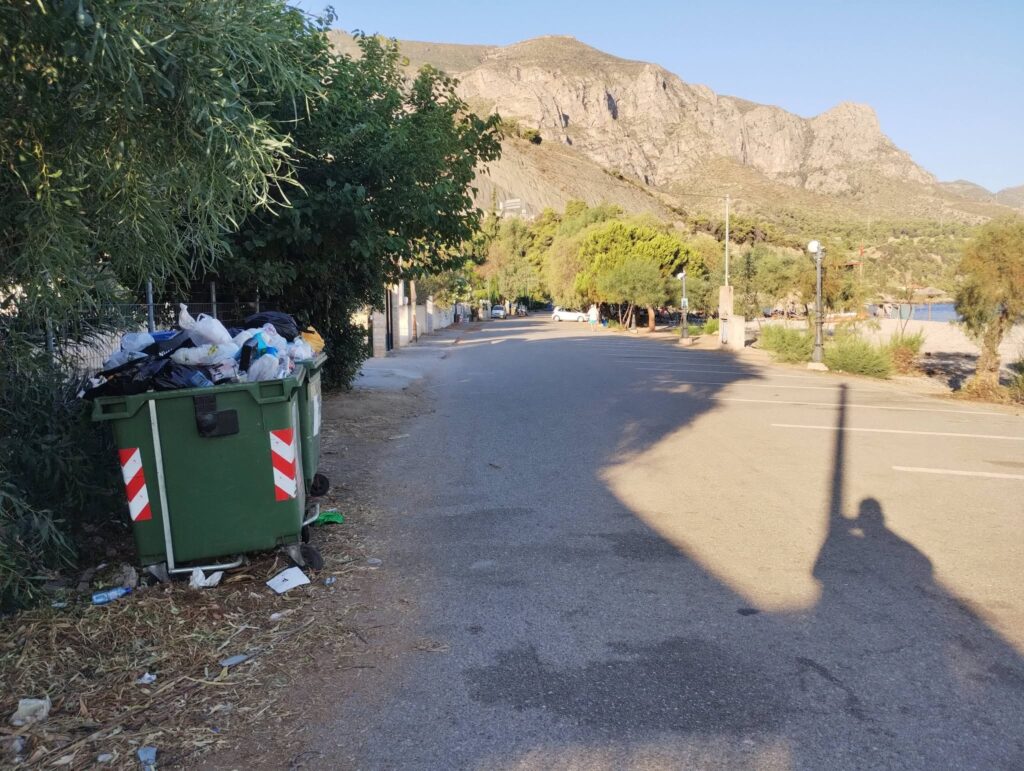 Πούντα: Η πανέμορφη παραλία «πνιγμένη» στα σκουπίδια με υπόλογους δήμο και πολίτες ΦΩΤΟ