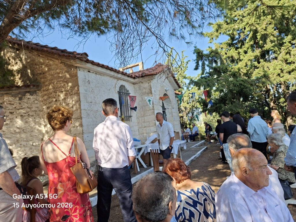Με θέα τον Κορινθιακό ο εορτασμός της Παναγίας στο Πετροβούνι Αιγίου ΦΩΤΟ