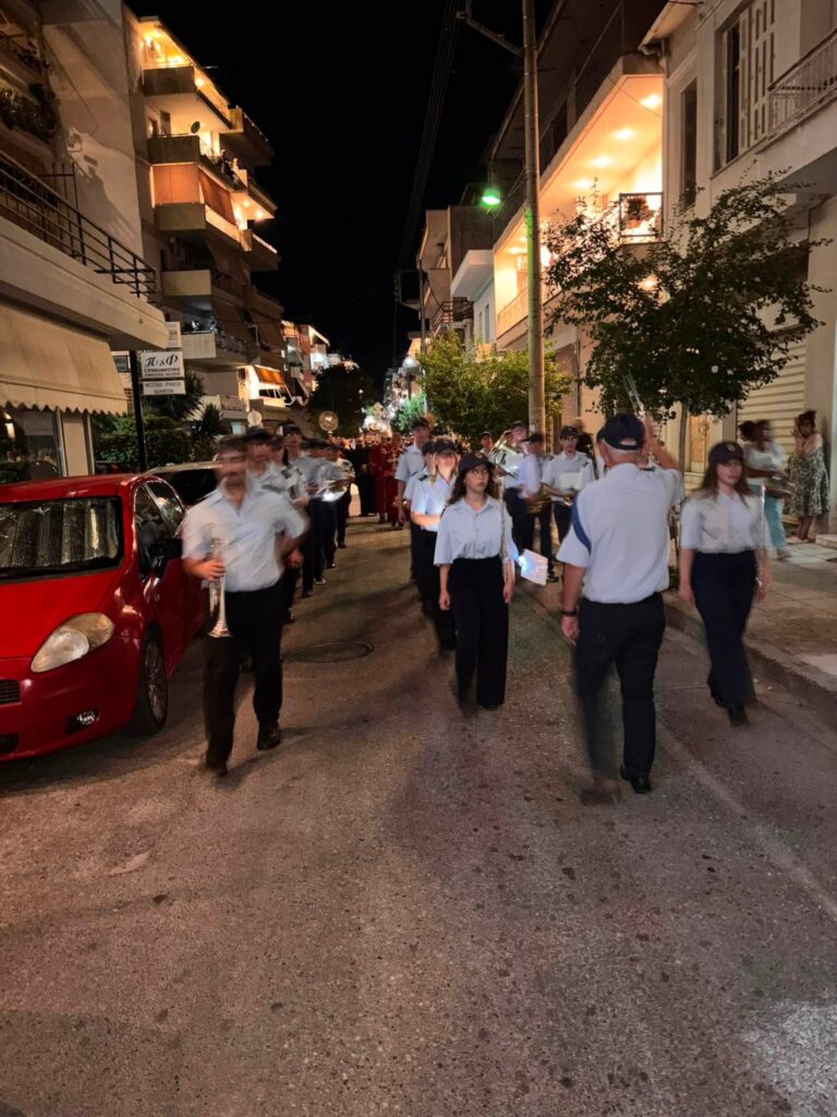 Αίγιο: Με λαμπρότητα και πλήθος πιστών ο εορτασμός της Φανερωμένης ΒΙΝΤΕΟ-ΦΩΤΟ 16 Αίγιο: Με λαμπρότητα και πλήθος πιστών ο εορτασμός της Φανερωμένης ΒΙΝΤΕΟ-ΦΩΤΟ