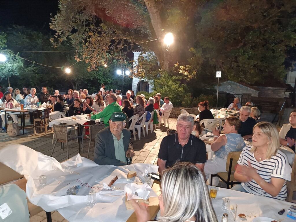Παραδοσιακό γλέντι για τον Δεκαπενταύγουστο στον Κλείτορα ΦΩΤΟ