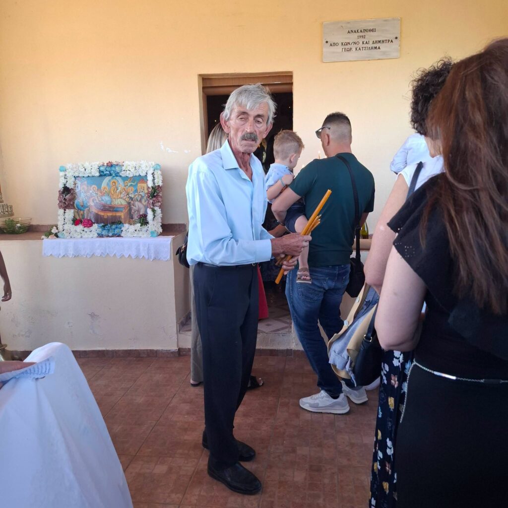 Στο γραφικό εκκλησάκι της Παναγίτσας ο εορτασμός στο Μίχα-Τσαπουρνιά ΒΙΝΤΕΟ-ΦΩΤΟ 7 Στο γραφικό εκκλησάκι της Παναγίτσας ο εορτασμός στο Μίχα-Τσαπουρνιά ΒΙΝΤΕΟ-ΦΩΤΟ