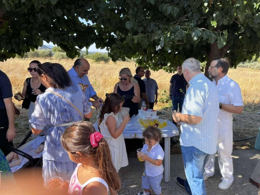 Στο Σταροχώρι γιορτάστηκε η Κοίμηση της Υπεραγίας Θεοτόκου ΦΩΤΟ