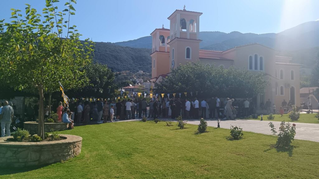 H γιορτή του Δεκαπενταύγουστου από τον Πολιτιστικό Σύλλογο Ελεκίστρας ΦΩΤΟ 8 H γιορτή του Δεκαπενταύγουστου από τον Πολιτιστικό Σύλλογο Ελεκίστρας ΦΩΤΟ