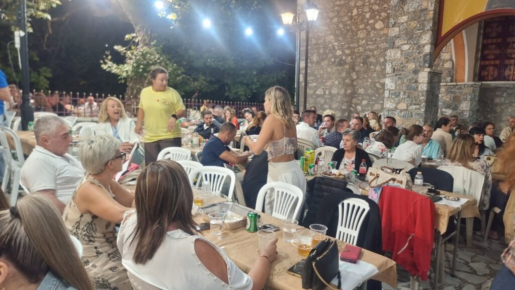 Το πανηγύρι της Κερνίτσας από τον τοπικό σύλλογο ΦΩΤΟ 8 Το πανηγύρι της Κερνίτσας από τον τοπικό σύλλογο ΦΩΤΟ