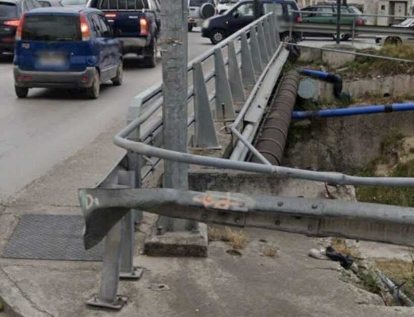 Γλαύκος: Κίνδυνος στις διασταυρώσεις της λεωφόρου με καταστραμμένες μπαριέρες από το 2022 ΦΩΤΟ 4 Γλαύκος: Κίνδυνος στις διασταυρώσεις της λεωφόρου με καταστραμμένες μπαριέρες από το 2022 ΦΩΤΟ