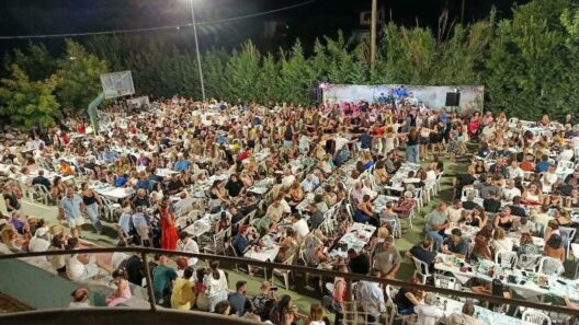 «Βούλιαξε» παραμονή Δεκαπενταύγουστου η πλατεία της Τέμενης ΦΩΤΟ 17 «Βούλιαξε» παραμονή Δεκαπενταύγουστου η πλατεία της Τέμενης ΦΩΤΟ
