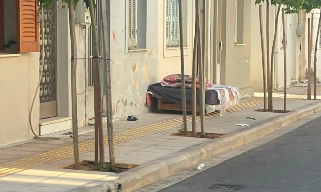 Πάτρα: Διαμαρτυρίες κατοίκων για όχληση Ρομά σε γειτονιές της πόλης ΦΩΤΟ