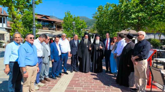 Δισαρχιερατική θεία λειτουργία στην Κλειτορία ΦΩΤΟ
