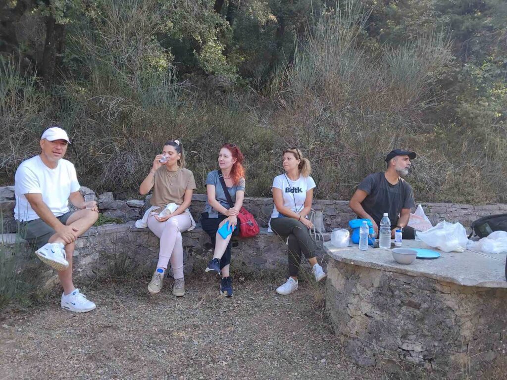 Πεζοπορία στο Μονοπάτι «Άη Θανάσης» στο Λειβάρτζι Καλαβρύτων ΦΩΤΟ 5 Πεζοπορία στο Μονοπάτι «Άη Θανάσης» στο Λειβάρτζι Καλαβρύτων ΦΩΤΟ