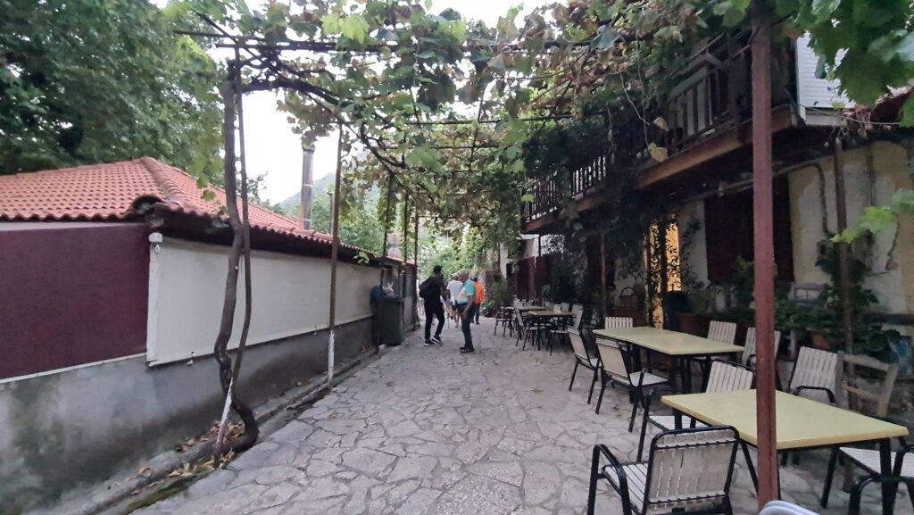 Πεζοπορία στη φύση του ορεινού χωριού Λειβάρτζι ΒΙΝΤΕΟ-ΦΩΤΟ