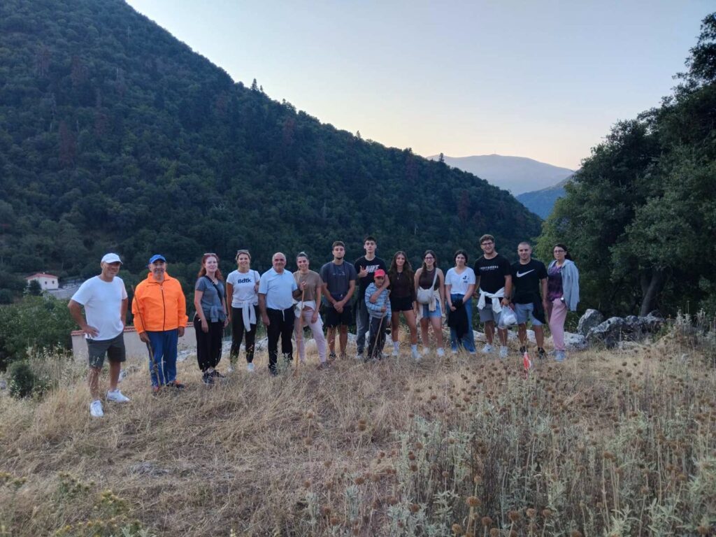 Πεζοπορία στη φύση του ορεινού χωριού Λειβάρτζι ΒΙΝΤΕΟ-ΦΩΤΟ