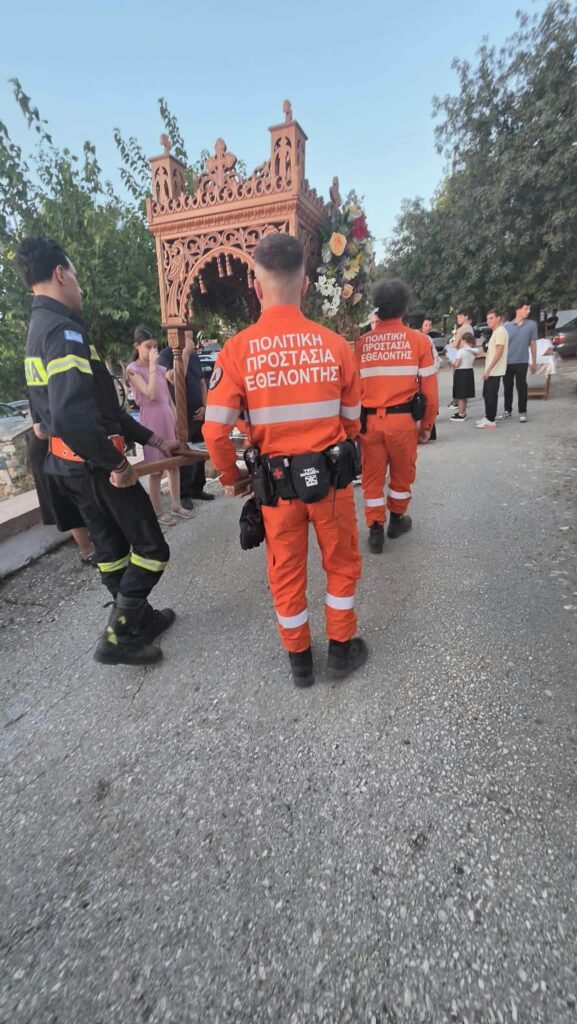 Το Σωματείο Εθελοντών Πυροσβεστών στην περιφορά της Παναγίας στο Μοναστήρι του Μπάλα Πατρών ΦΩΤΟ 7 Το Σωματείο Εθελοντών Πυροσβεστών στην περιφορά της Παναγίας στο Μοναστήρι του Μπάλα Πατρών ΦΩΤΟ