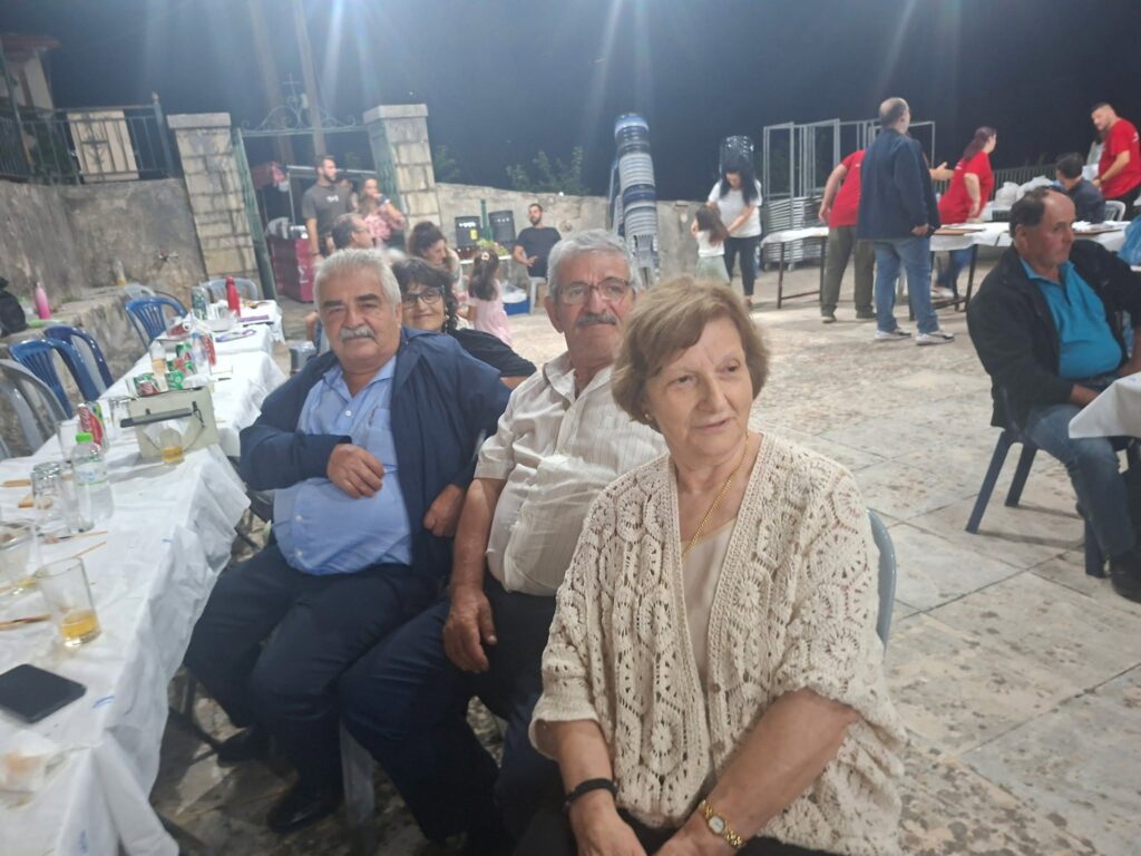 Ο Σύλλογος Δρυμοτών Καλαβρύτων έκανε εκδήλωση στο χωριό ΦΩΤΟ
