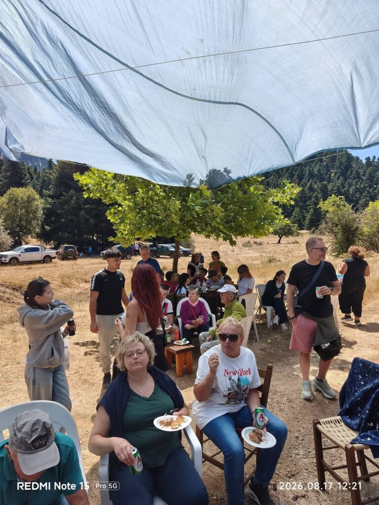 Αντάμωμα στο λιβάδι της Λουκά στο Βραχνί ΦΩΤΟ
