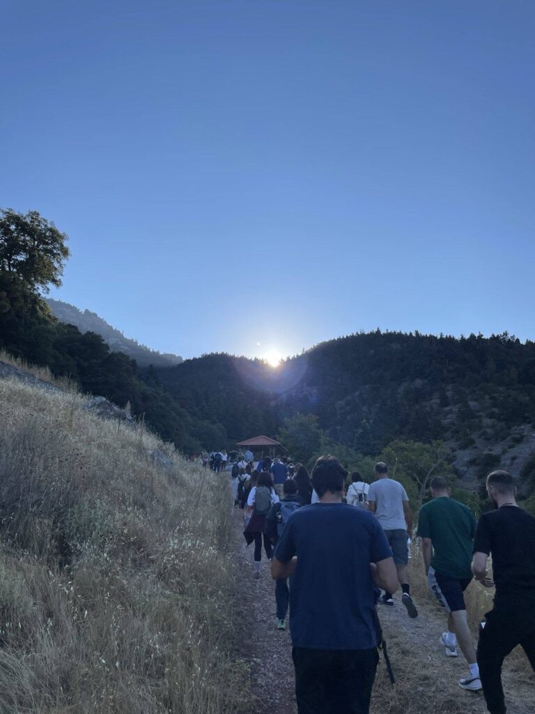 Αντάμωμα στο λιβάδι της Λουκά στο Βραχνί ΦΩΤΟ