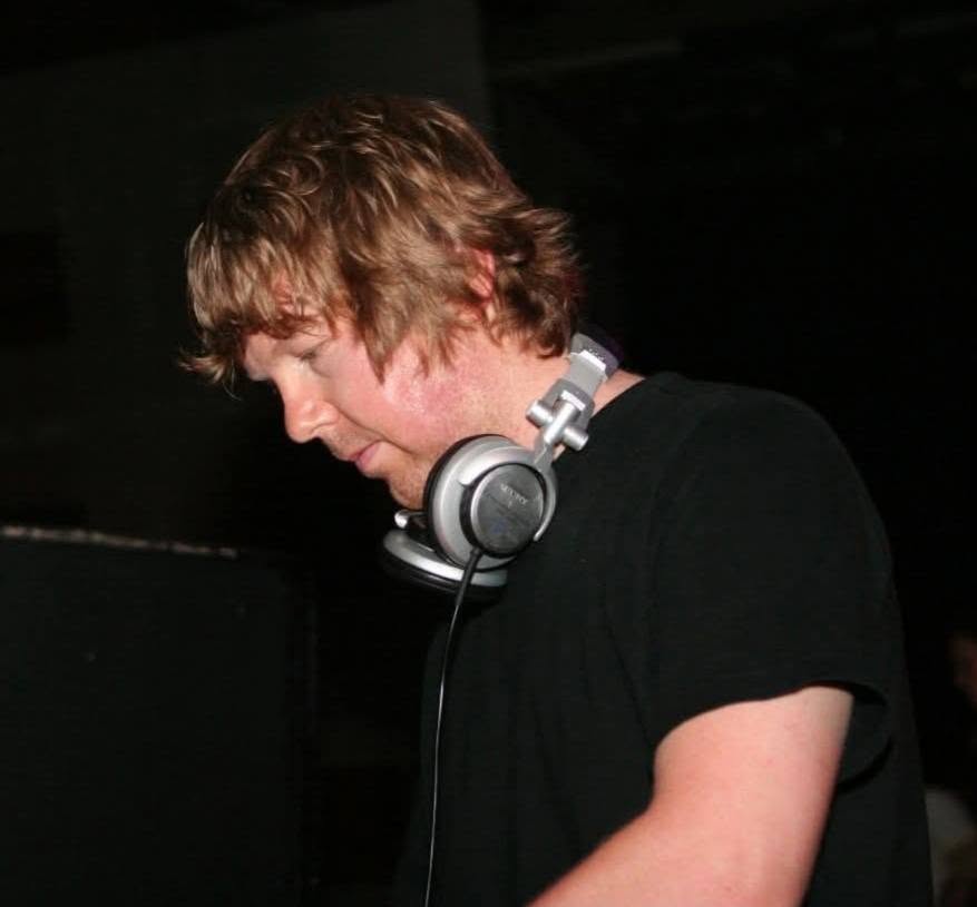 Παγκόσμιοι ρυθμοί με τον John Digweed στην Παραλία Άκολης ΒΙΝΤΕΟ