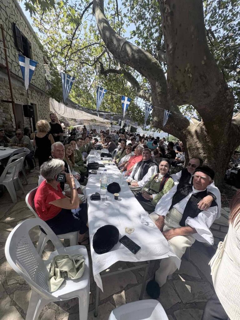 Το χορευτικό της Χαλανδρίτσας στο «Γκέρμπεσι» ΒΙΝΤΕΟ-ΦΩΤΟ