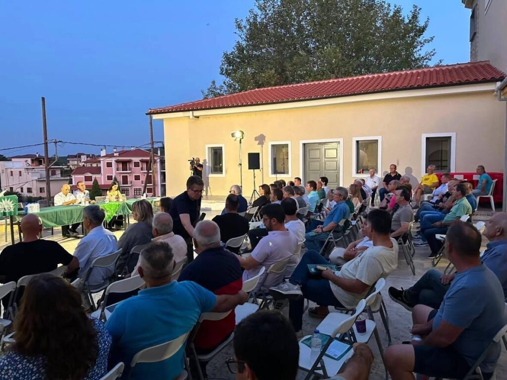 Στην Αμφίκλεια ο Θανάσης Πετρόπουλος του ΠΑΣΟΚ Αχαΐας ΦΩΤΟ