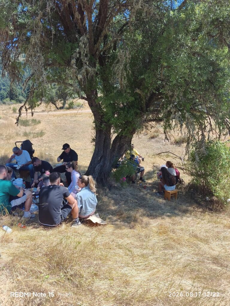 Αντάμωμα στο λιβάδι της Λουκά στο Βραχνί ΦΩΤΟ