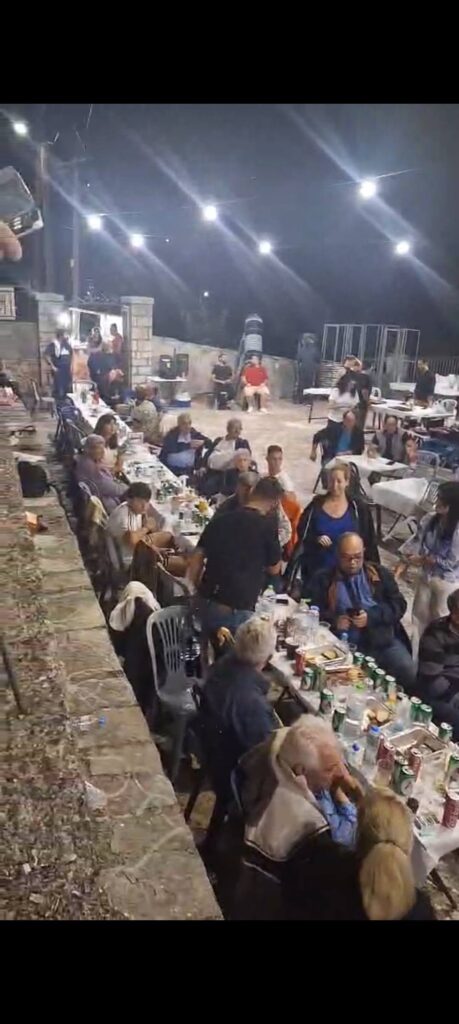 Ο Σύλλογος Δρυμοτών Καλαβρύτων έκανε εκδήλωση στο χωριό ΦΩΤΟ
