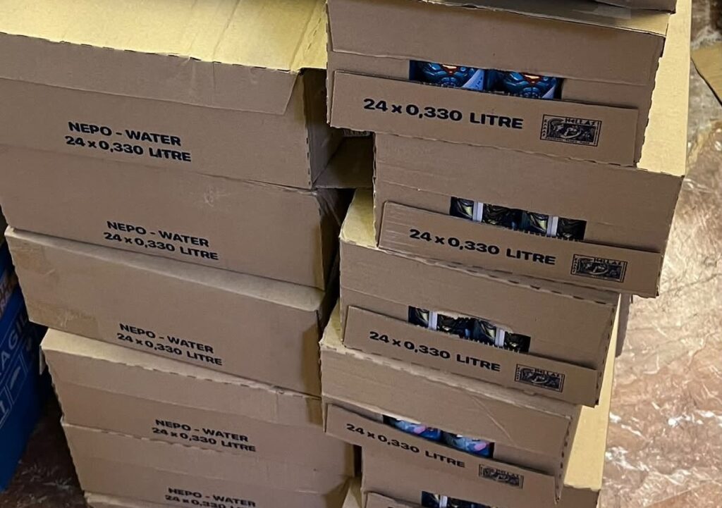 Προσφορά της «Λουξ» στην Κιβωτό της Αγάπης ΦΩΤΟ