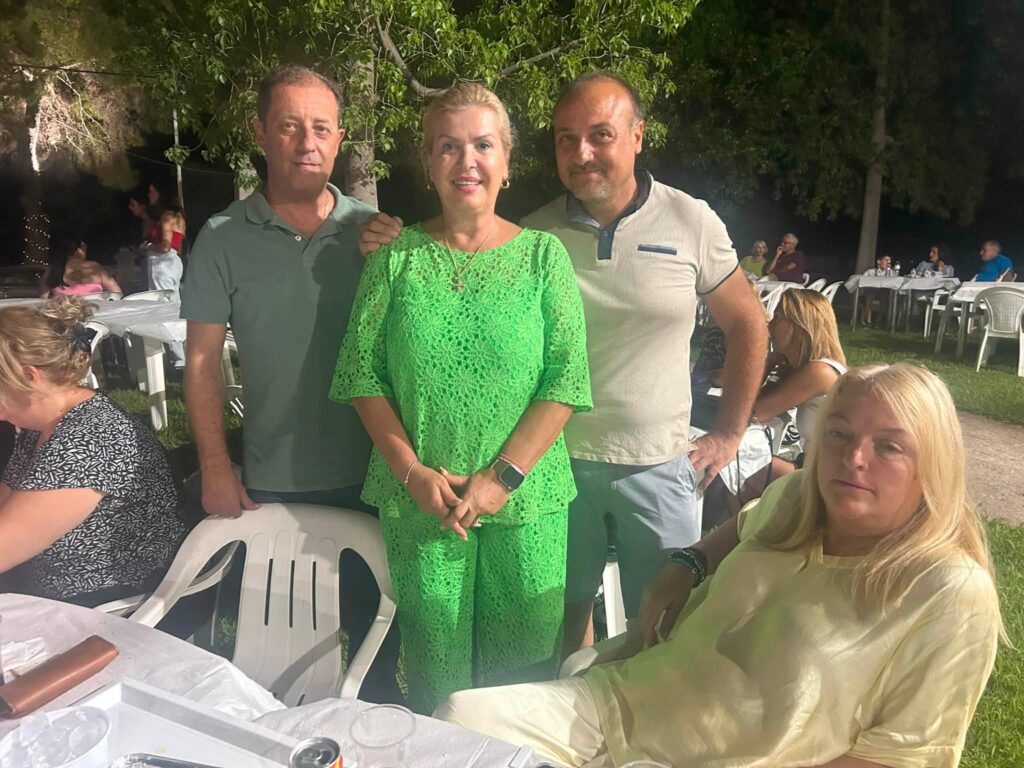 Βραδιά καραόκε από τον Πολιτιστικό και Αθλητικό Σύλλογο Δημητρόπουλου ΒΙΝΤΕΟ-ΦΩΤΟ 8 Βραδιά καραόκε από τον Πολιτιστικό και Αθλητικό Σύλλογο Δημητρόπουλου ΒΙΝΤΕΟ-ΦΩΤΟ