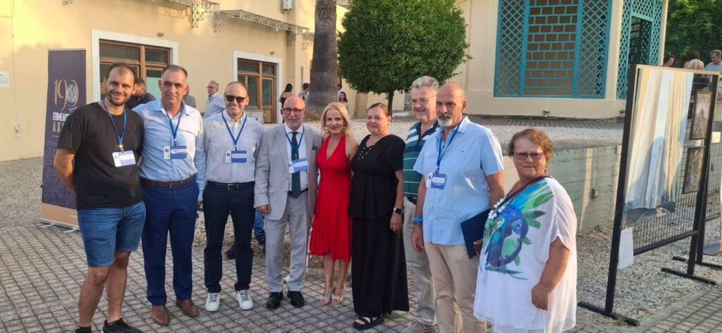 Ο Χαράλαμπος Μπονάνος στην Εκθεση της Ομοσπονδίας Πολιτιστικών συλλόγων στο Αίγιο ΦΩΤΟ