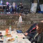 Πιτσιρικάς χόρεψε και έκλεψε την παράσταση στο Λειβάρτζι ΒΙΝΤΕΟ