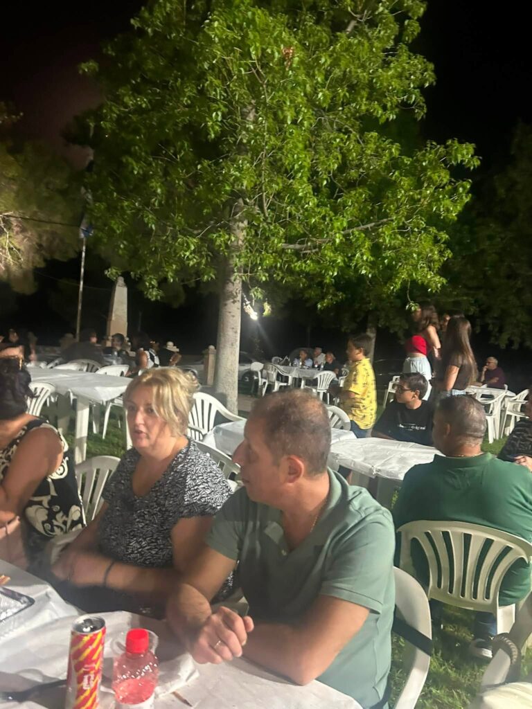 Βραδιά καραόκε από τον Πολιτιστικό και Αθλητικό Σύλλογο Δημητρόπουλου ΒΙΝΤΕΟ-ΦΩΤΟ
