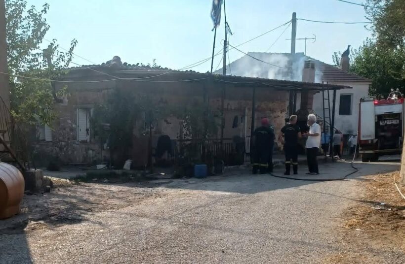 Κάτω Βελιτσές: Κάηκε ολοσχερώς σπίτι και έμεινε άστεγη οικογένεια παρά την κινητοποίηση της Πυροσβεστικής ΦΩΤΟ κα 4 Κάτω Βελιτσές: Κάηκε ολοσχερώς σπίτι και έμεινε άστεγη οικογένεια παρά την κινητοποίηση της Πυροσβεστικής ΦΩΤΟ κα