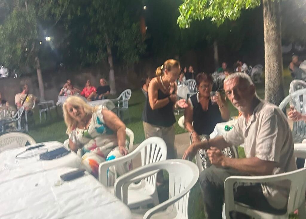 Βραδιά καραόκε από τον Πολιτιστικό και Αθλητικό Σύλλογο Δημητρόπουλου ΒΙΝΤΕΟ-ΦΩΤΟ
